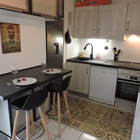 Cap D'agde Appart. 4/6 Pers. Avec Jardin, Piscine. * Agde